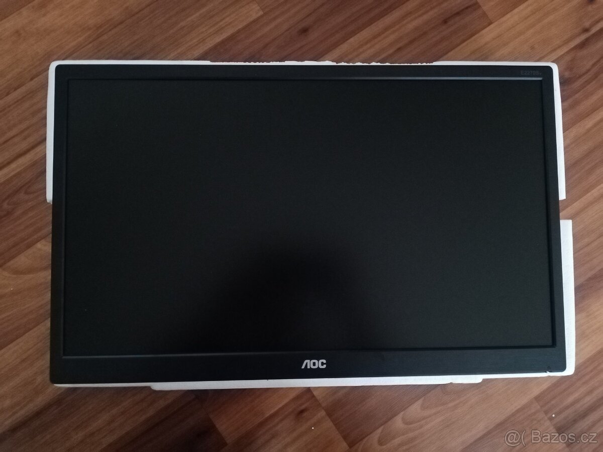 LCD monitor AOC 22"