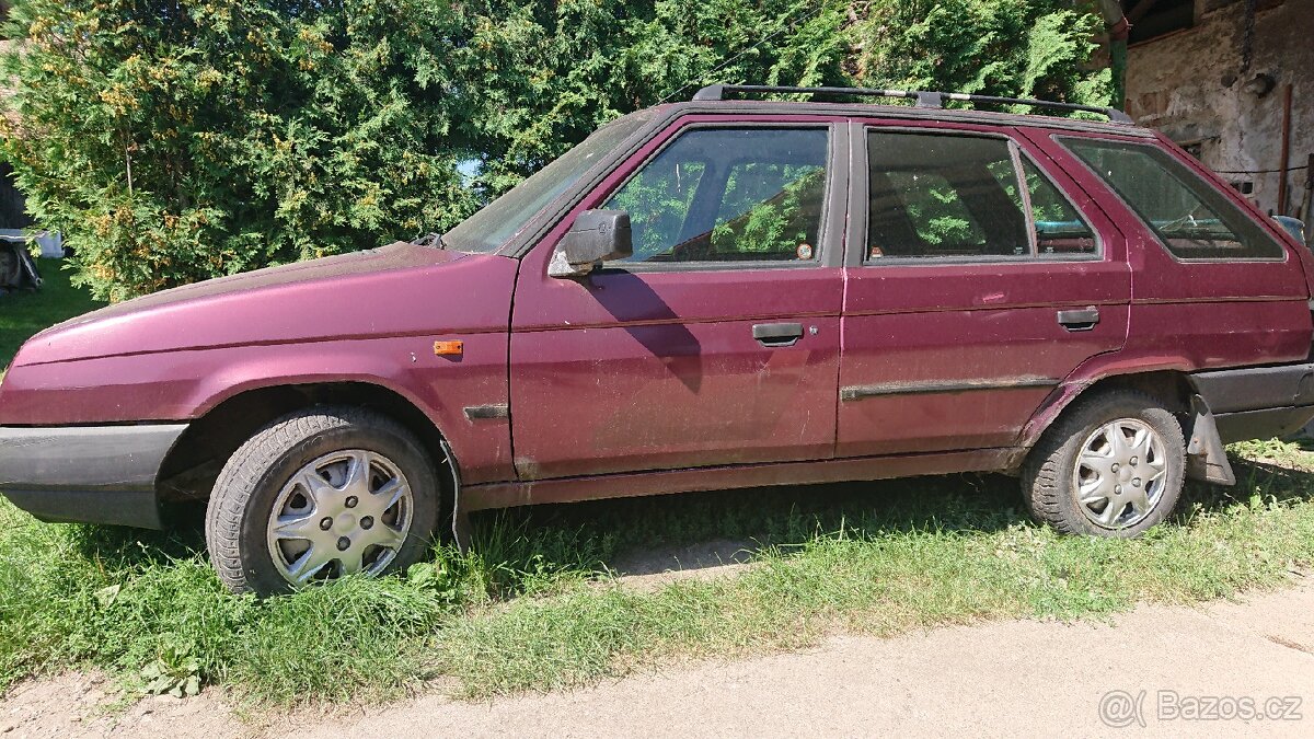 Škoda Forman Solitaire