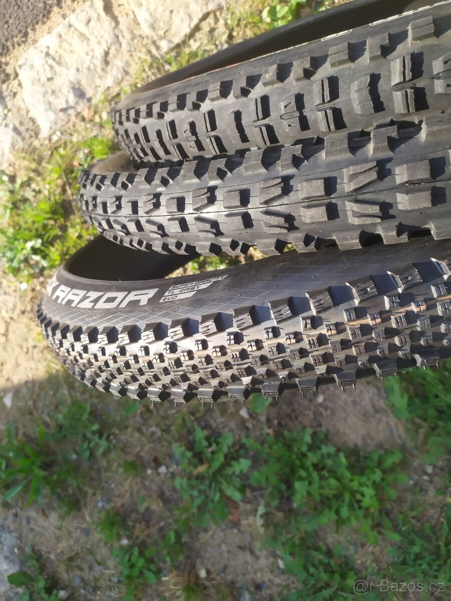 Maxxis, Schwalbe plášť