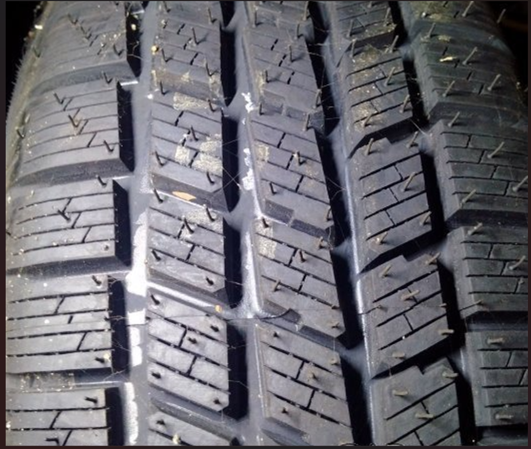 195/60/16C Pirelli Snow Sport 190 zimni