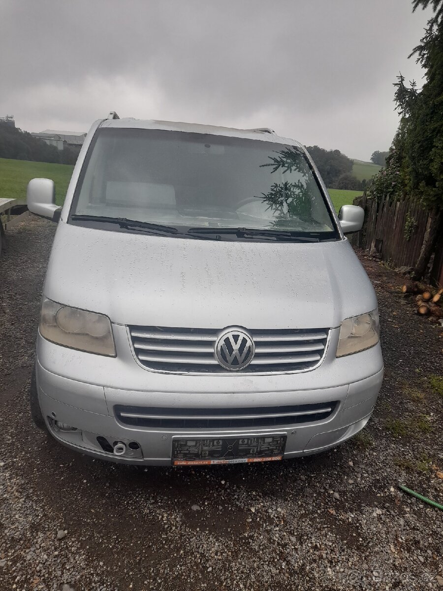 Vw multivan T5 2.5 tdi 128kw 2005 UTOPENE