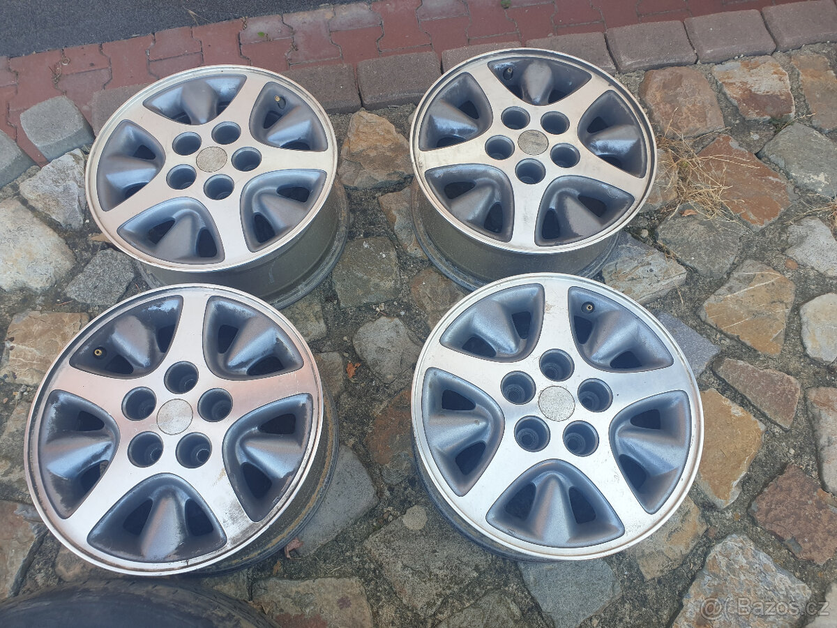 Prodám alu disky Chrysler 15" 5x114 ET40