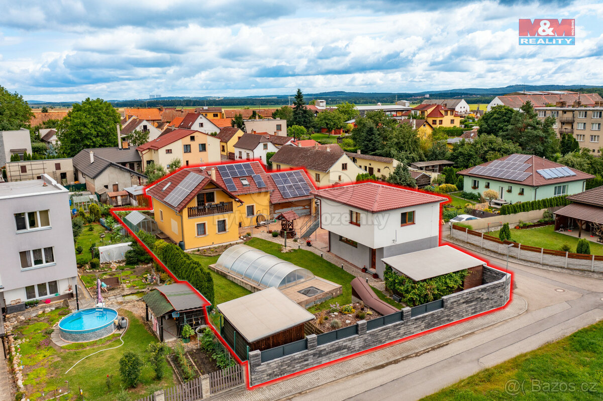 Prodej rodinného domu, 5+1 a 1+kk, 300 m², Pištín