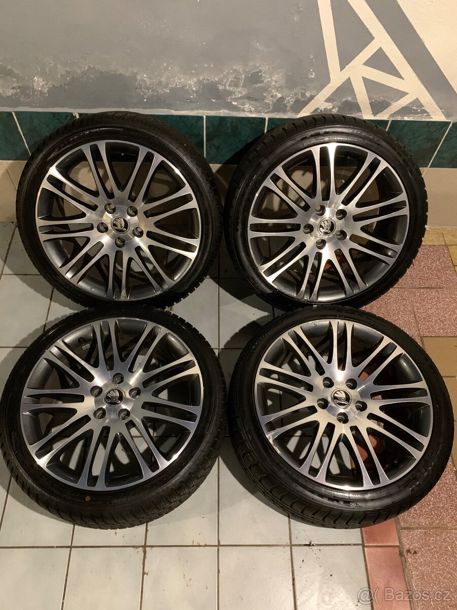 Alu kola Škoda R18 5X112 ZÁNOVNÍ ZIMNÍ PNEU 225/40 R18