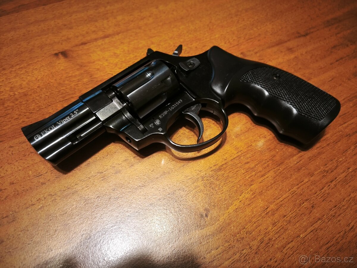 Plynový revolver EKOL VIPER 9mm 2,5"