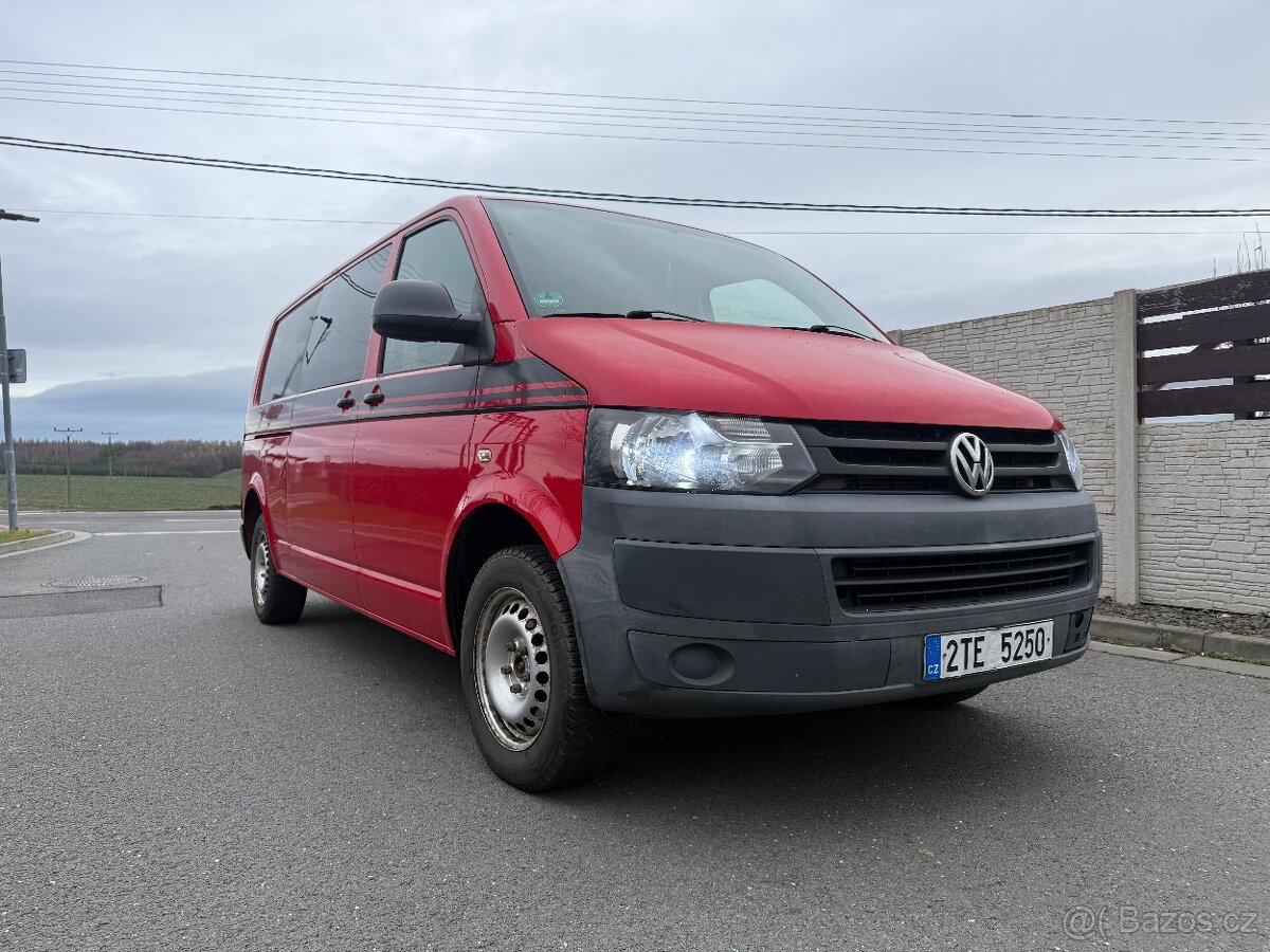 Transportér T5.1 Long 6mist 2.0 TDI 103 kw 6kvalt Klima