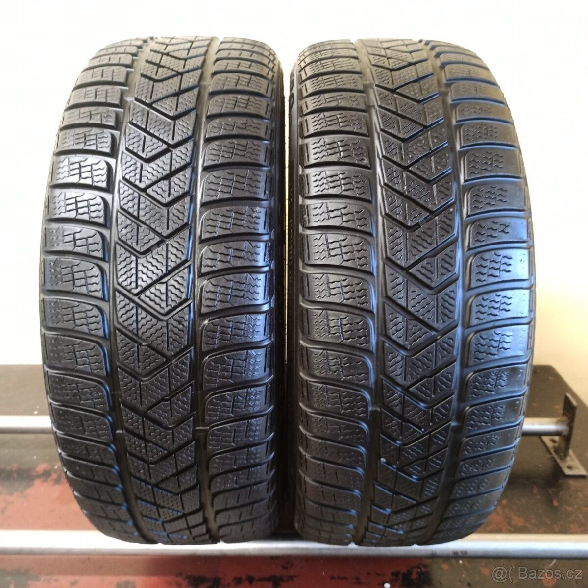 Pirelli 235/45 R19 99V 1x6,5mm 1x5,5mm