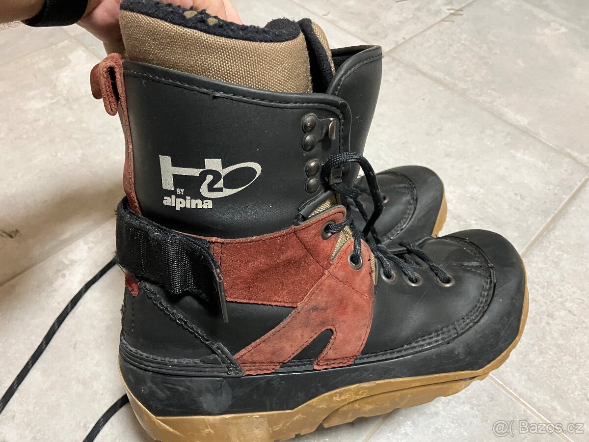 SNOWBOARDOVÉ BOTY VELIKOST 39-40