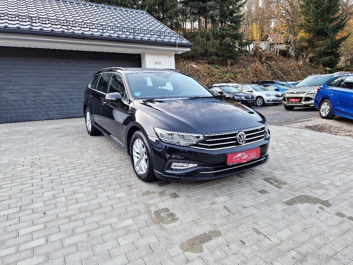 VW Passat Business, 2.0 TDi, LED, tažné, DSG, WEBASTO