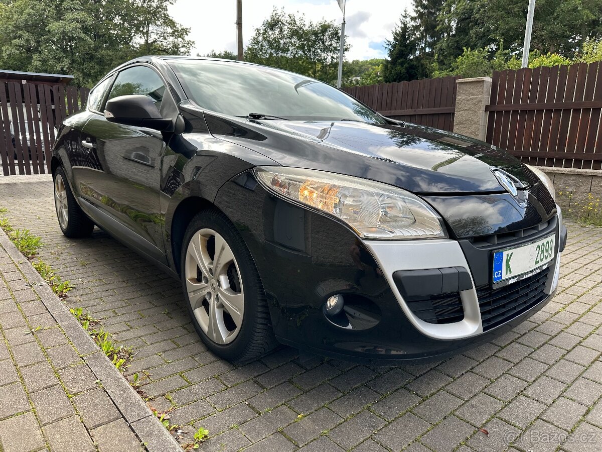 Renault Megane COUPE, 1.4 TCe = 145.470 km, rok 2010