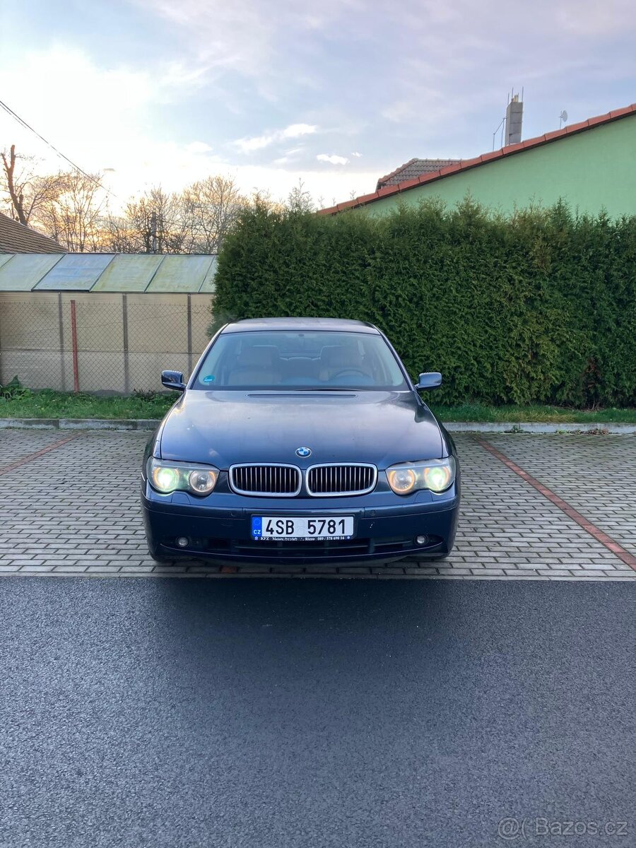 BMW 745i