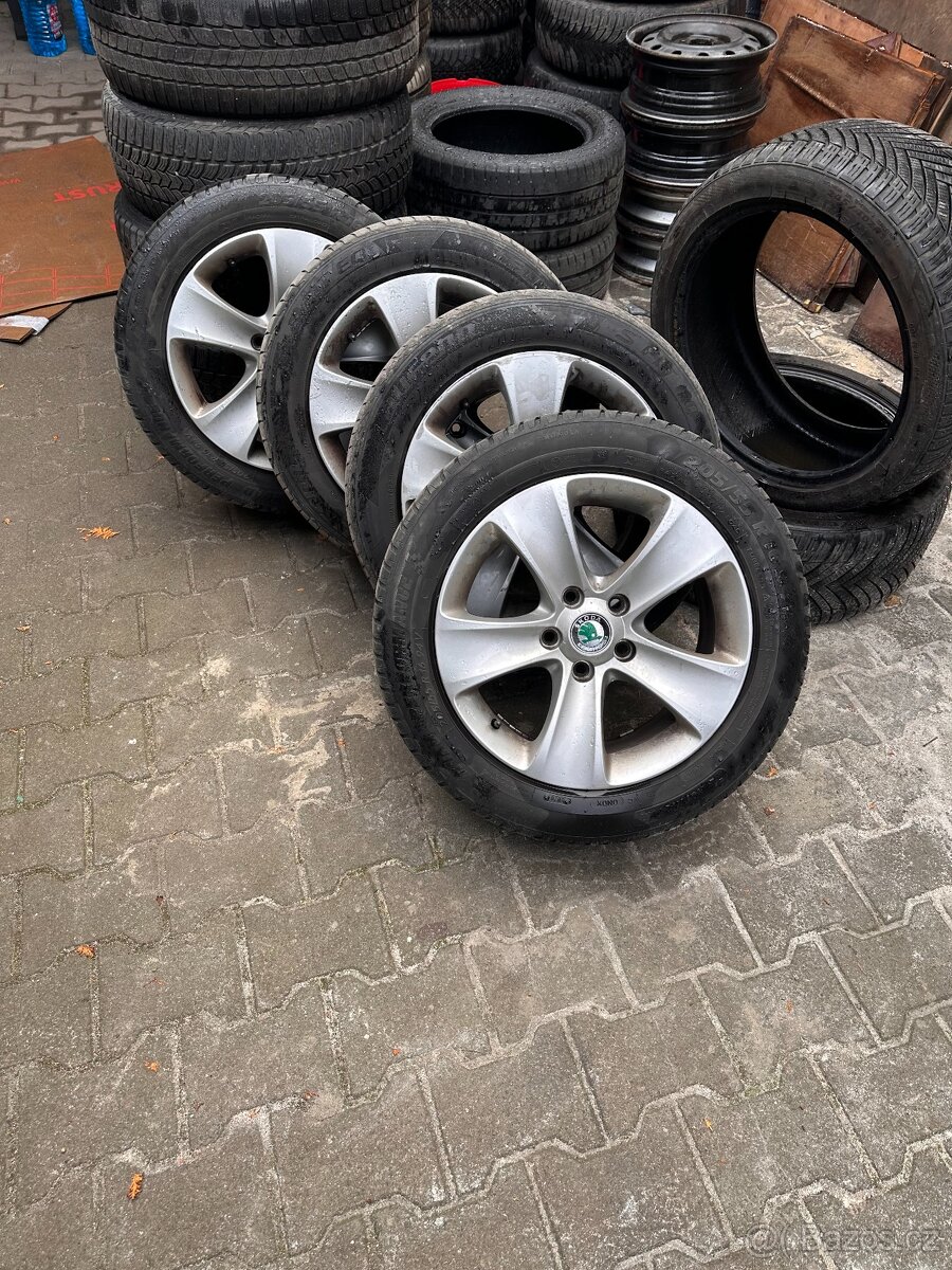 Letní sada alu kol Škoda Superb 2 16" s 205/55 R16