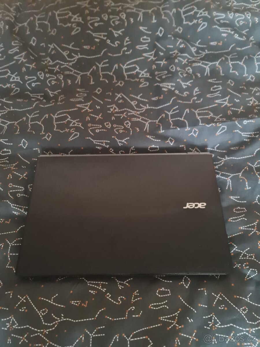 Herný notebook acer