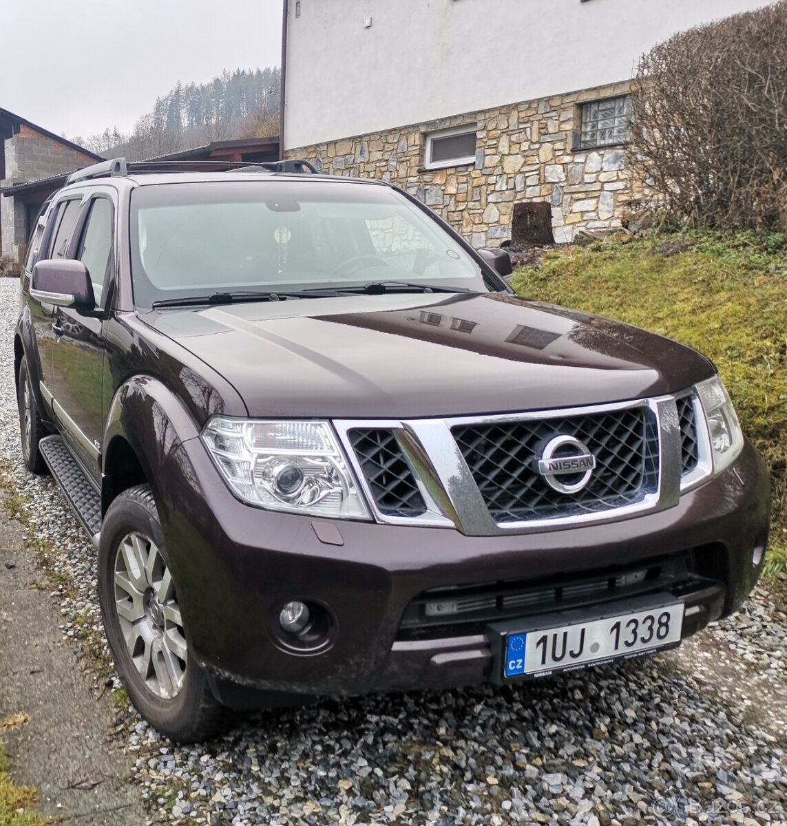 Nissan Pathfinder 3.0, 170kw 4X4