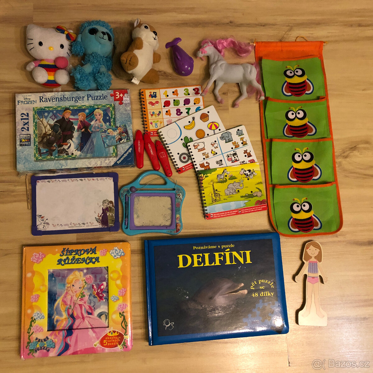 Hračky a knihy pro školkové děti
