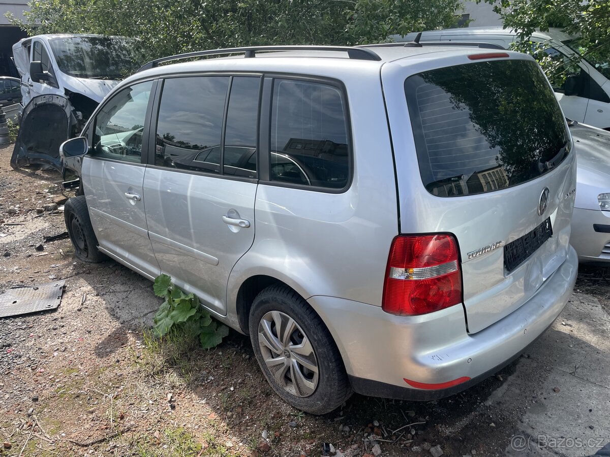 Volkswagen Touran 1T1 2.0TDi 103kw BMM