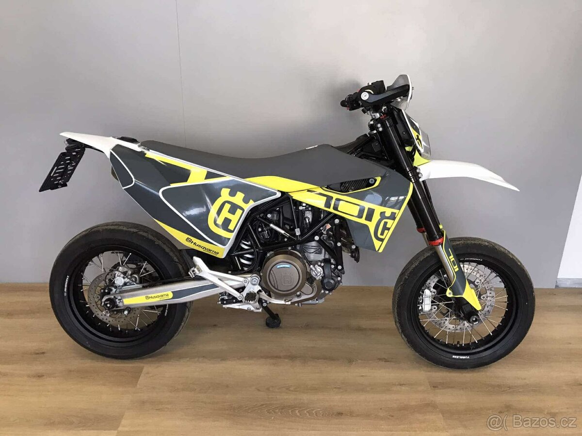 Husqvarna 701 Supermoto Rezervace