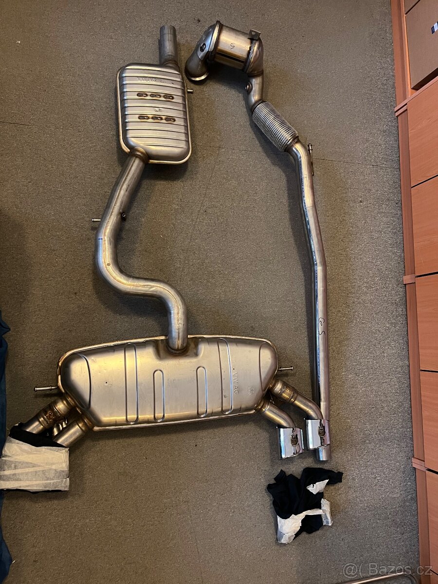 Prodám novy originál výfuk a Downpipe Golf 7R