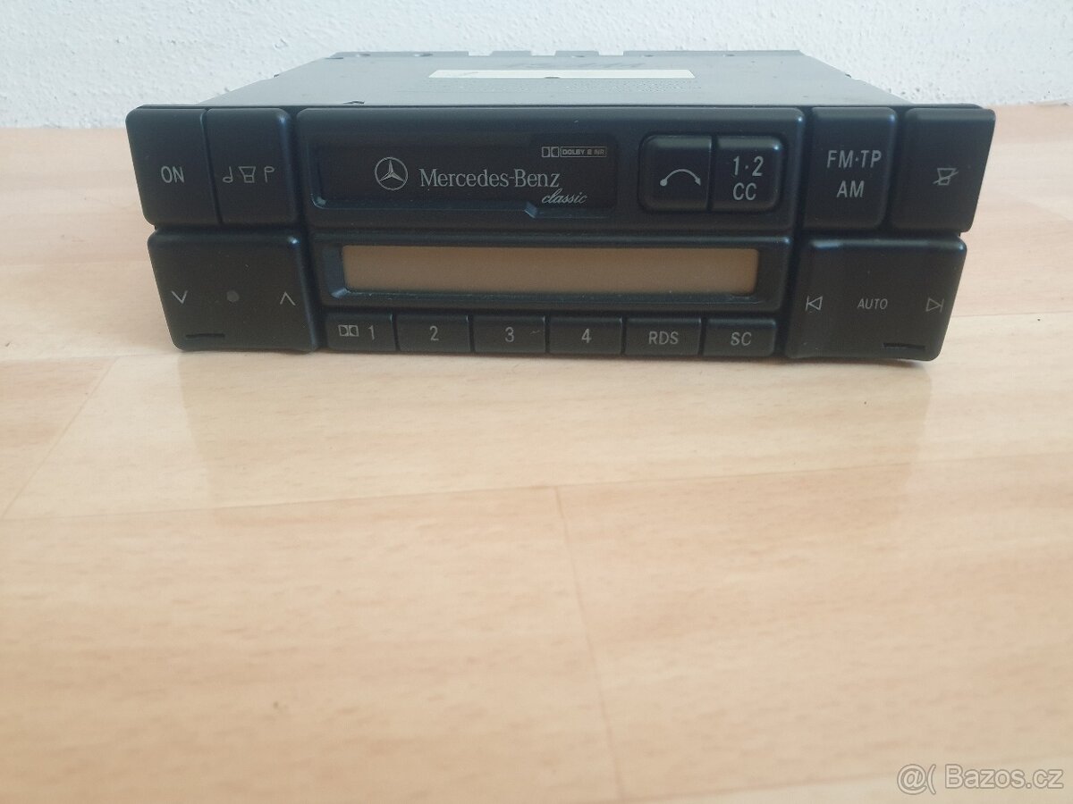 Becker radio-funkční 7000kč W124 pp svetlo H4+H3 hella