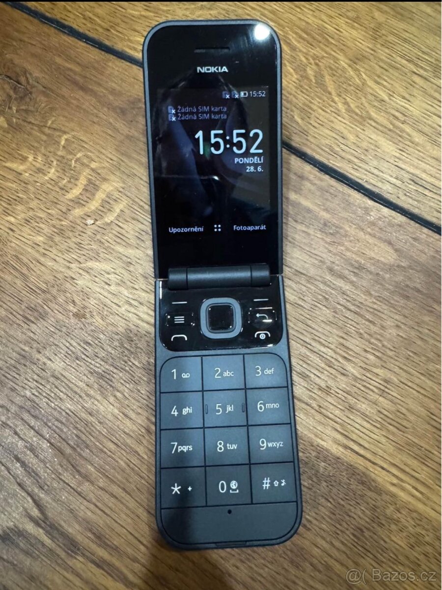 Prodám NOKIA 2720 Flip