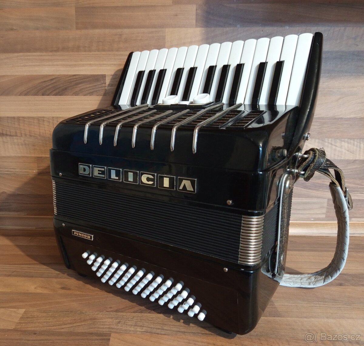 Akordeon (harmonika, heligonka) Delicia Junior 60