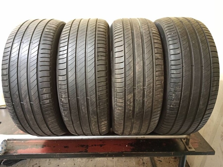 Michelin 235/55 R18 100V 3-4mm