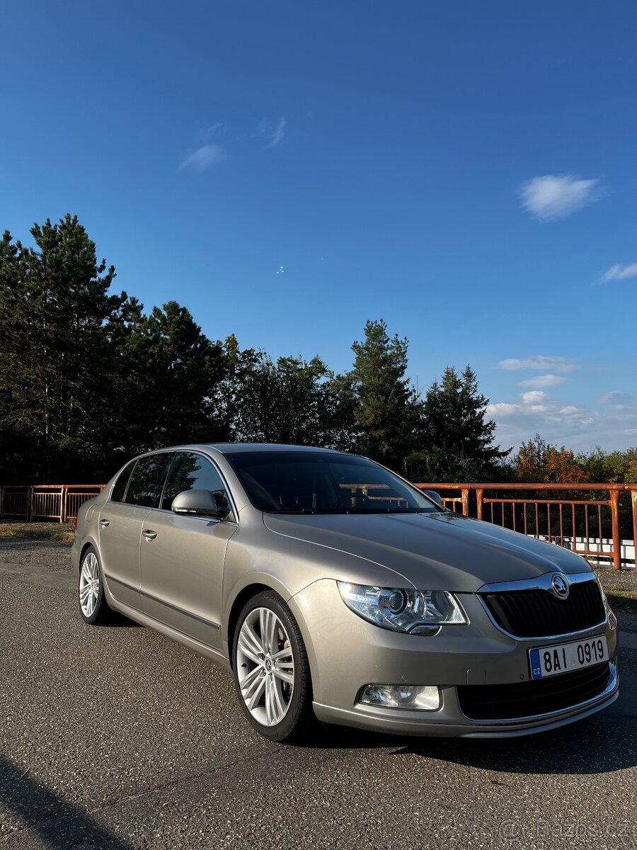 Škoda Superb 3.6 V6 Webasto