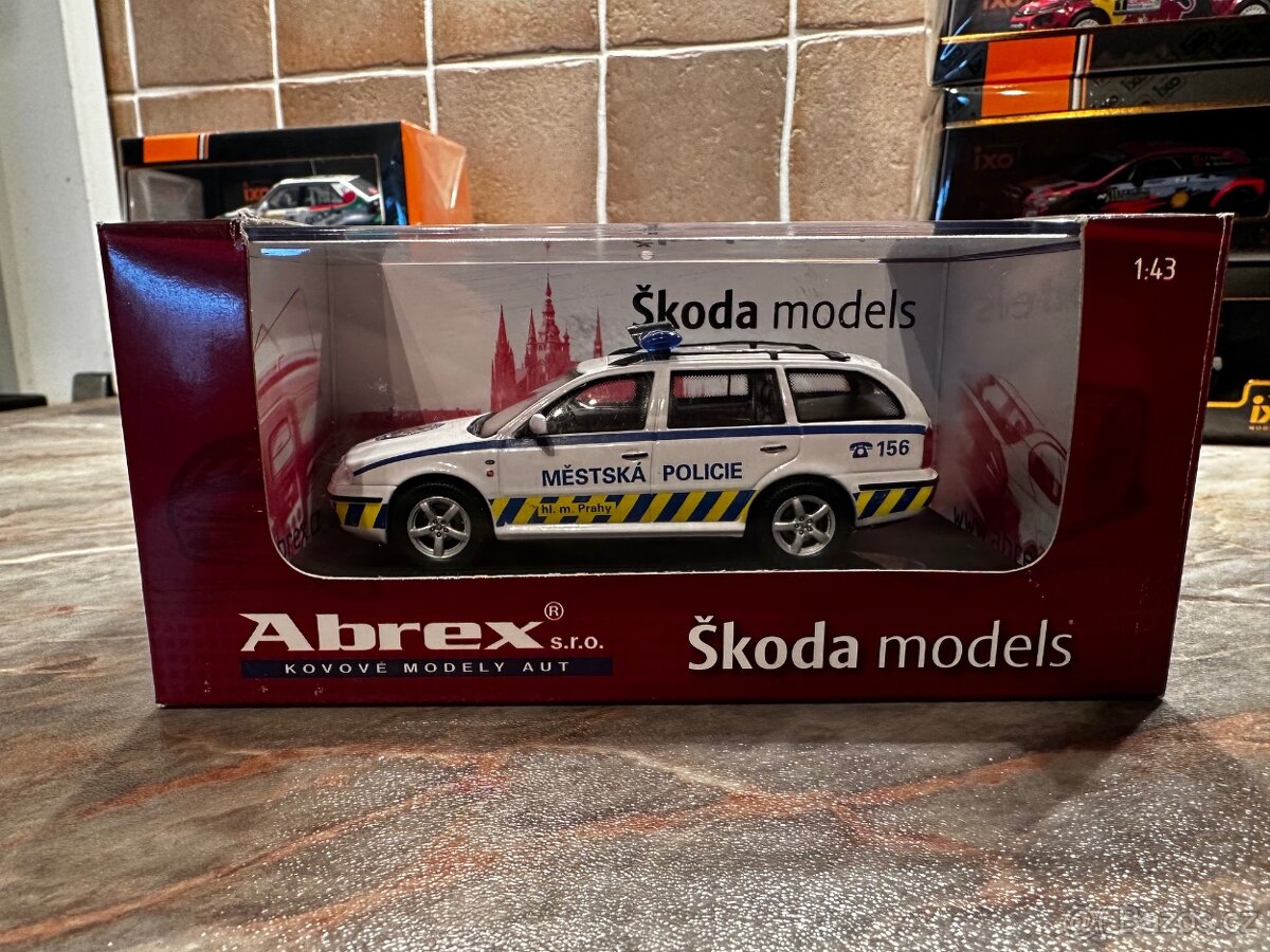 Škoda Octavia Tour Městská policie - Abrex 1:43