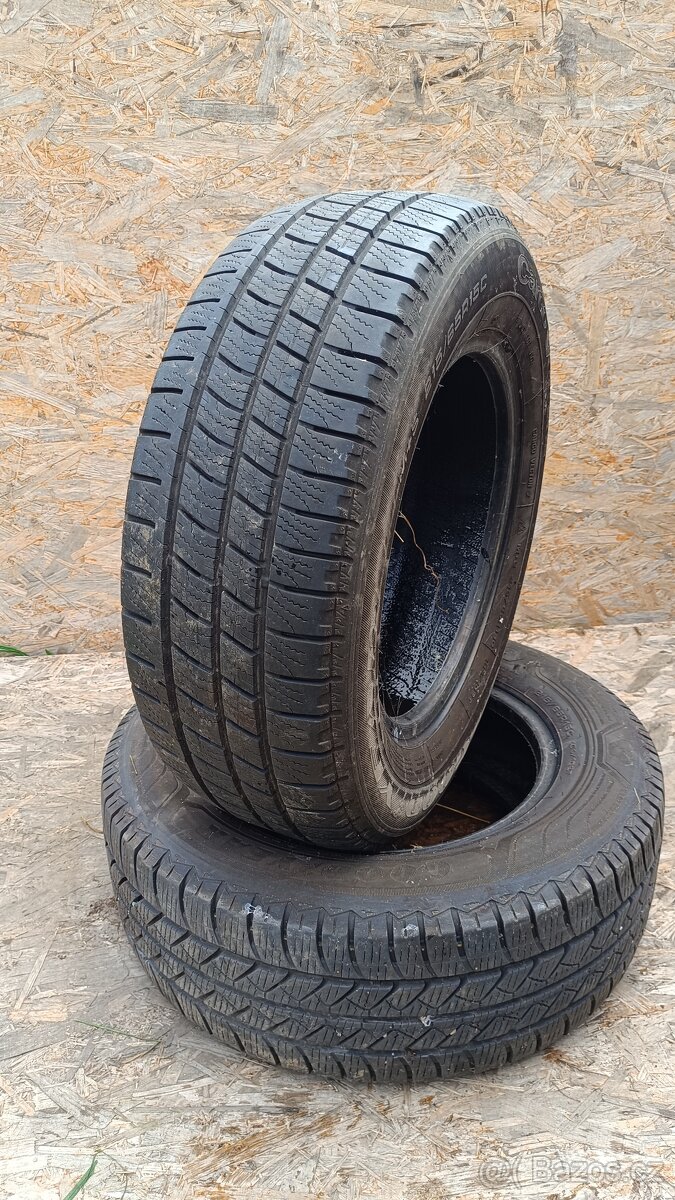 K20 - 2x ZIMNÍ  GOODYEAR - 215/65 R15 C 104/102 T - 5,0mm