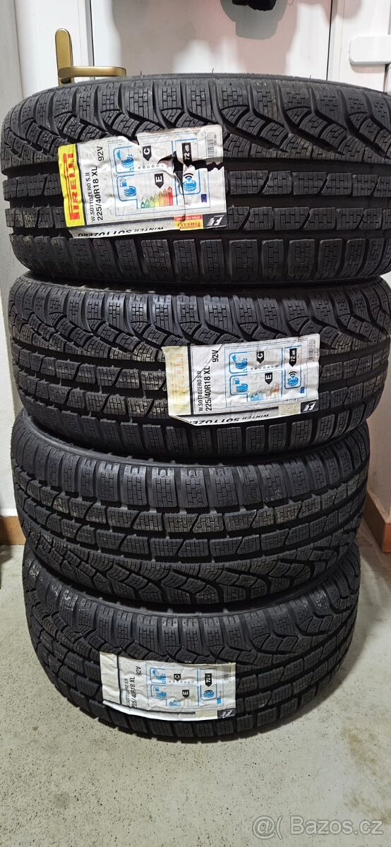 Zimní pneu 225/40R18 Pirelli