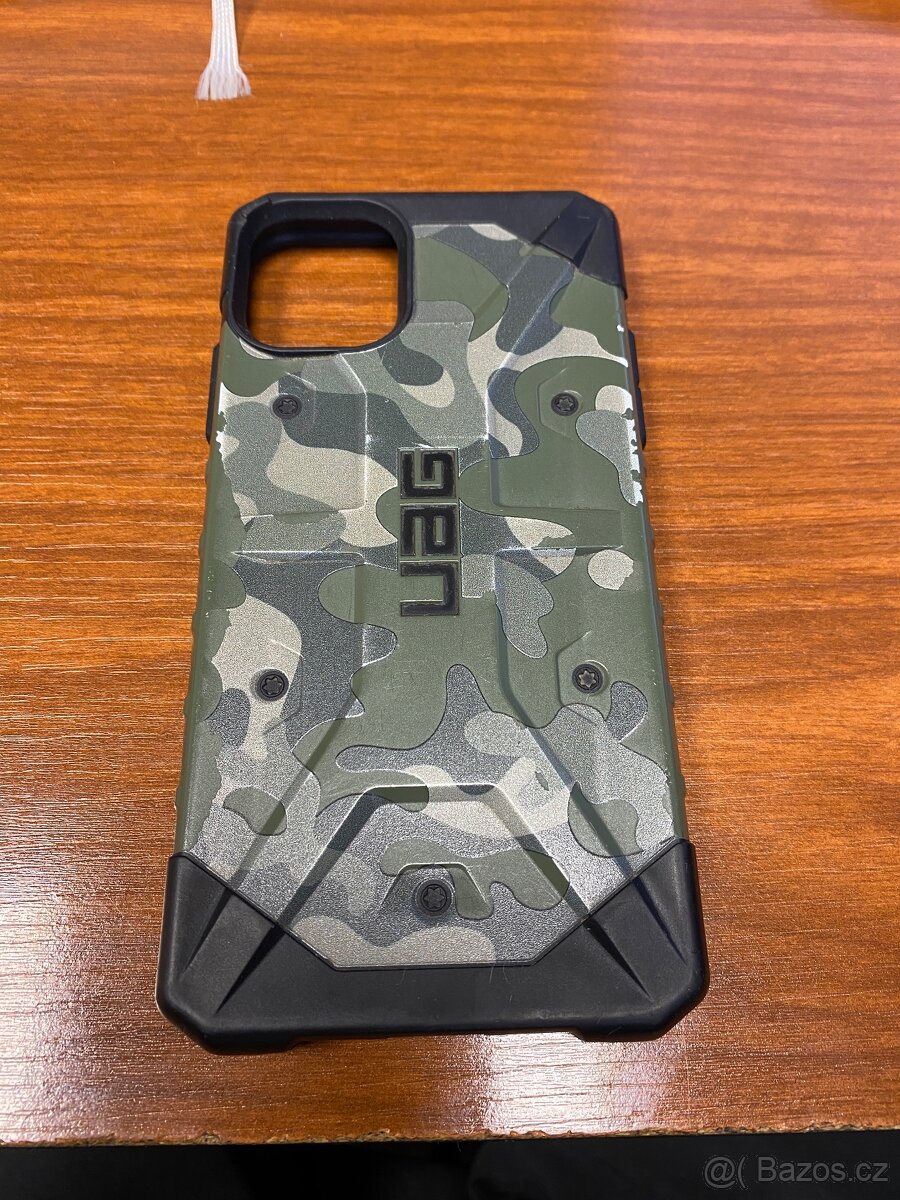 UAG kryt pro iPhone 11