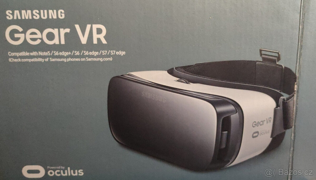 Samsung Gear VR by Oculus