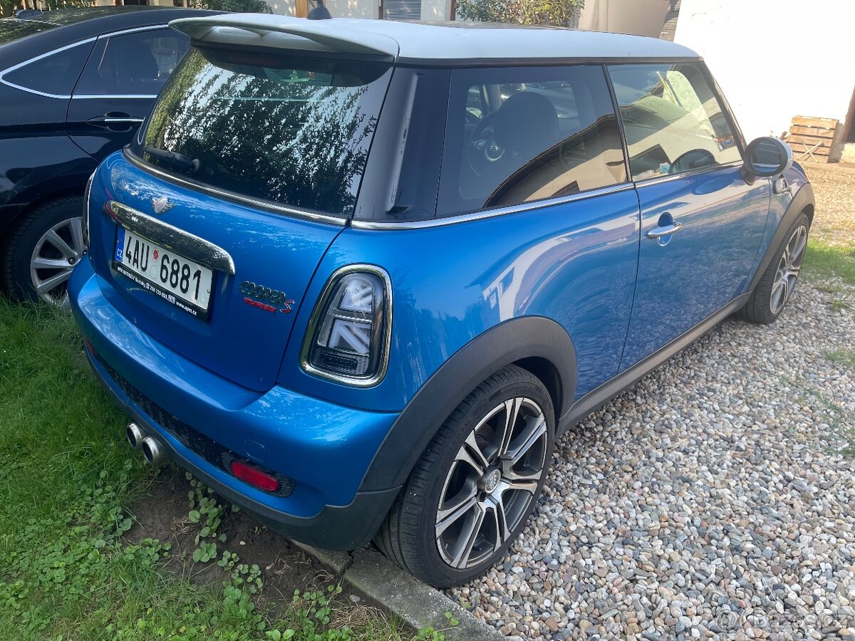 Prodám Mini Cooper S 1,6TURBO 128kw (R56)2006 panorama najet