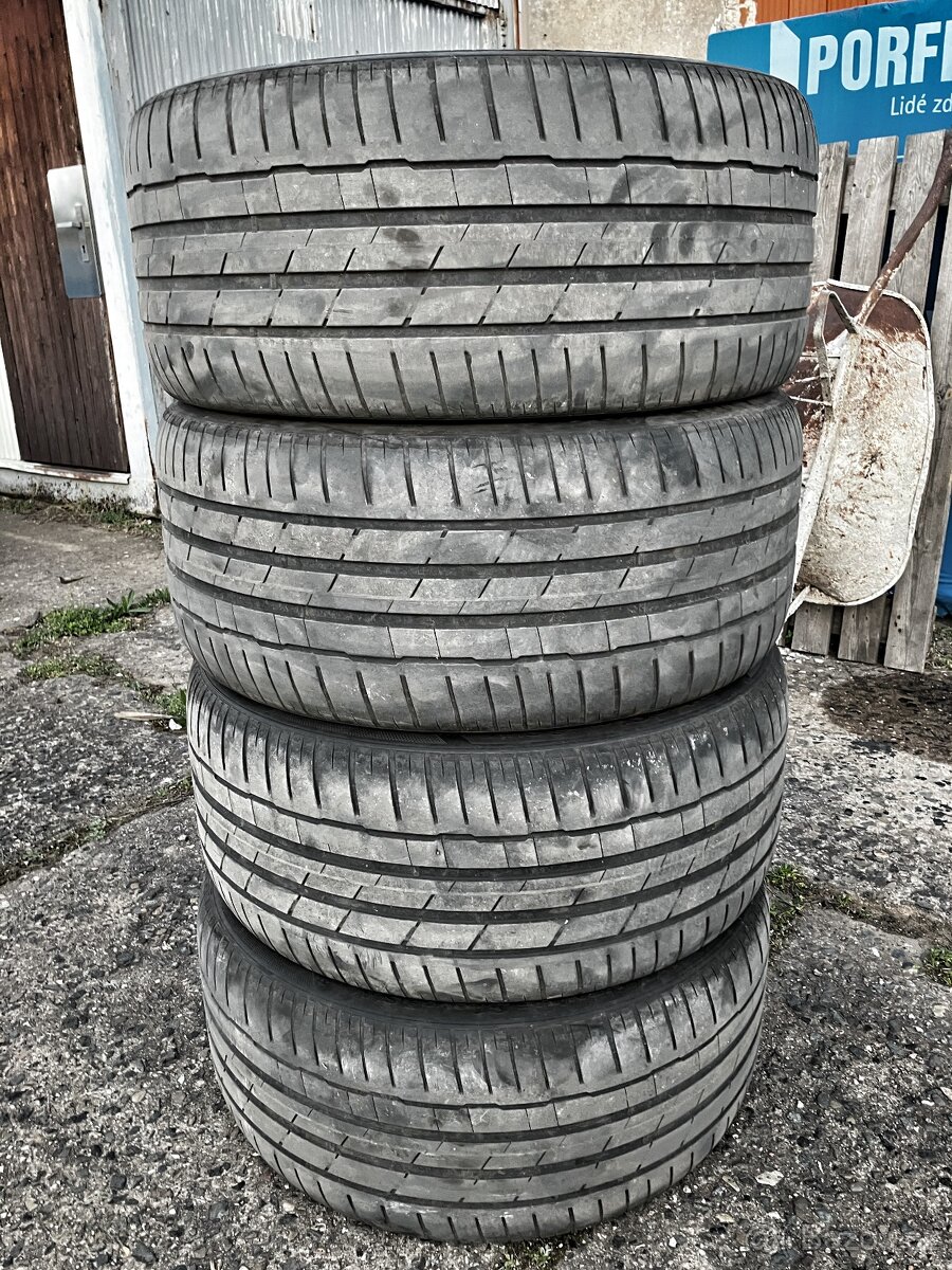 Pneu letní Hankook ventus S1 evo3 suv 285/40 ZR21