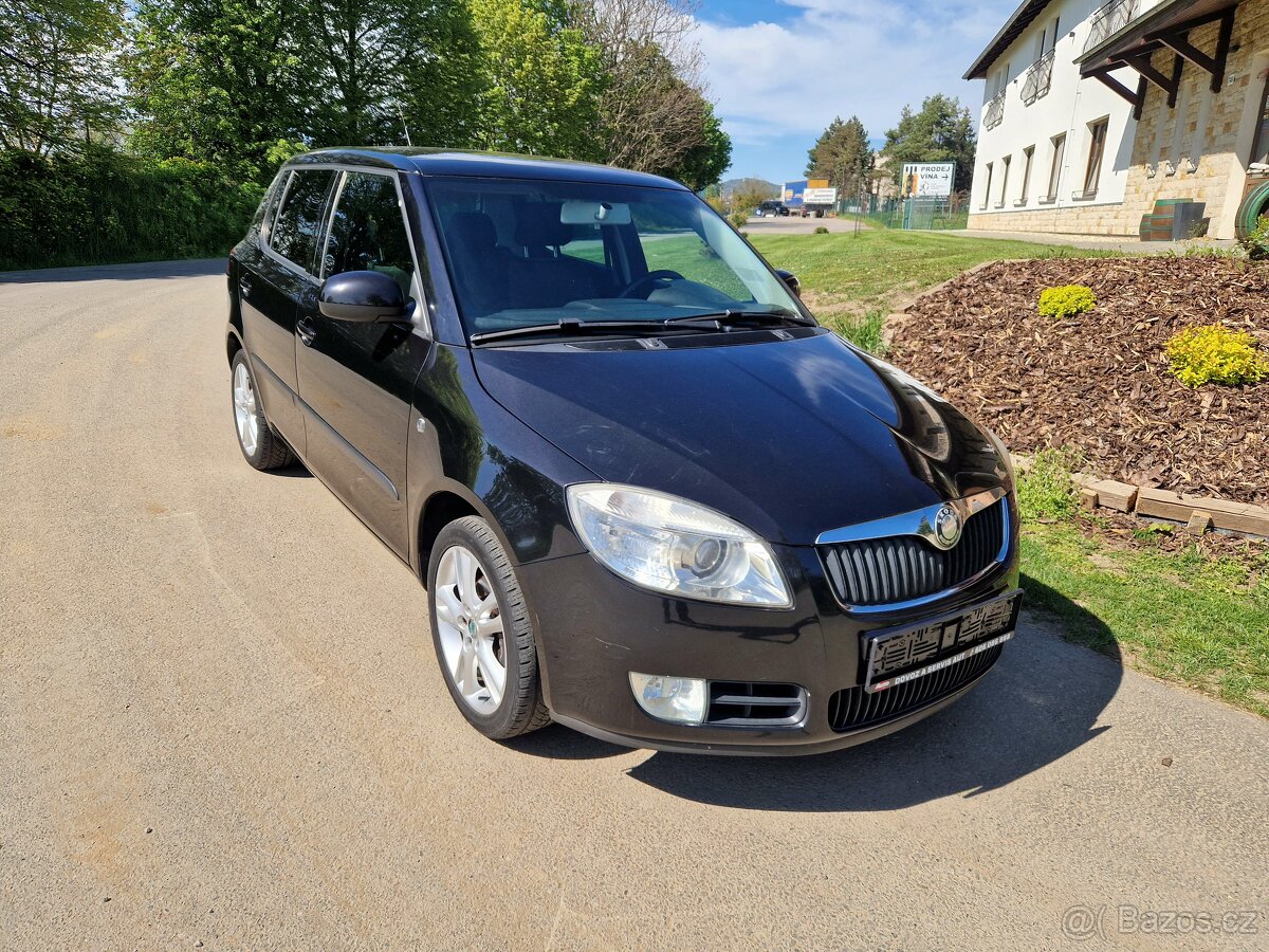 Škoda Fabia 2 1,4 16 V 63 KW , SPORT , vyhr. sed.