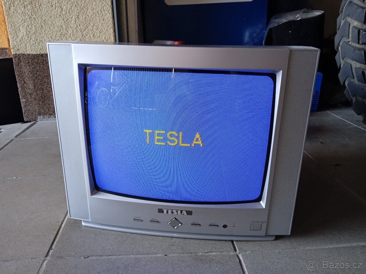 Retro TV Tesla