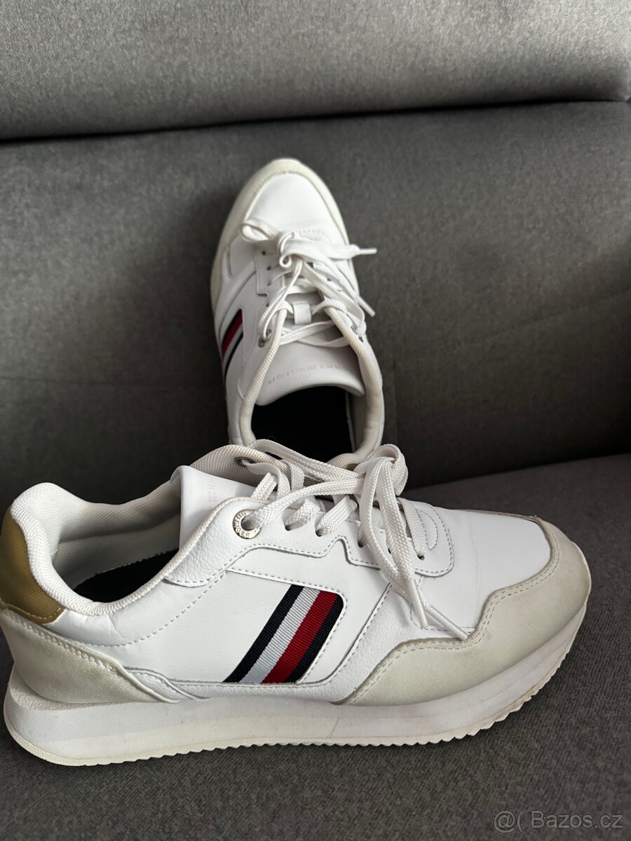 Dámské tenisky Tommy Hilfiger 40