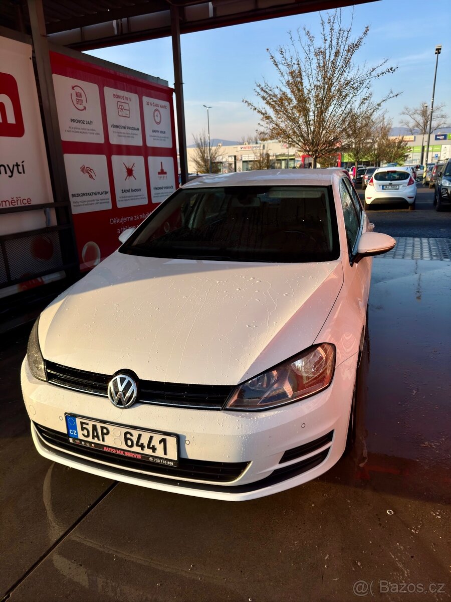 VW Golf 7 1.6 TDI 81 KW, 07/2016 nebourané