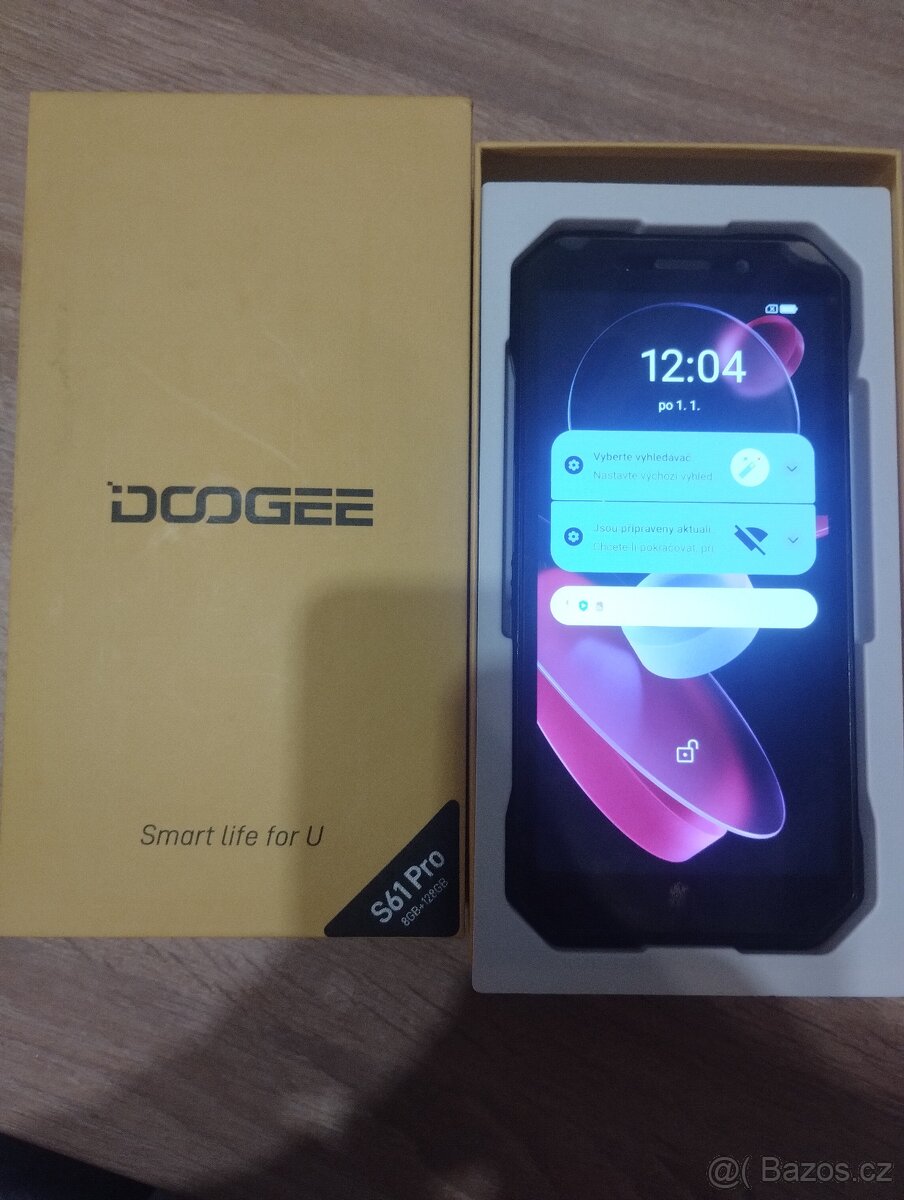 Odolný telefon DOOGEE S61 Pro