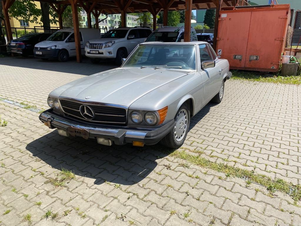 Mercedes-Benz 380SL