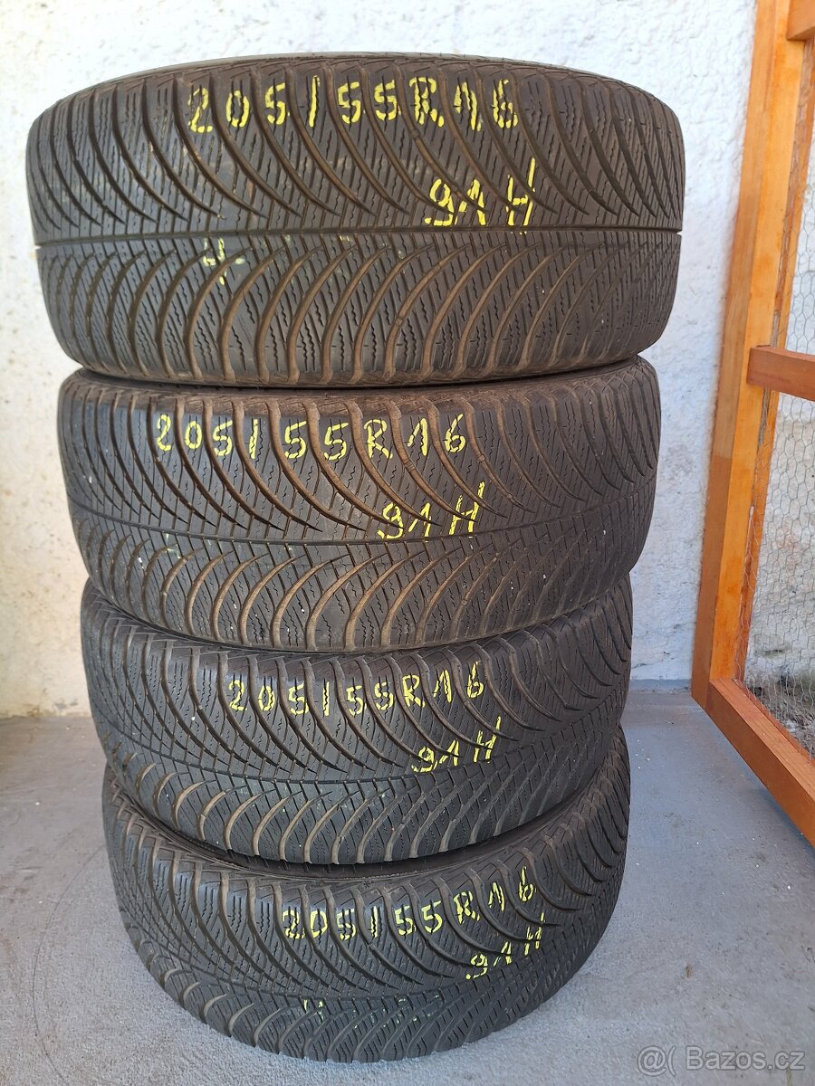 Prodám zimní pneu 205/55/16 Goodyear