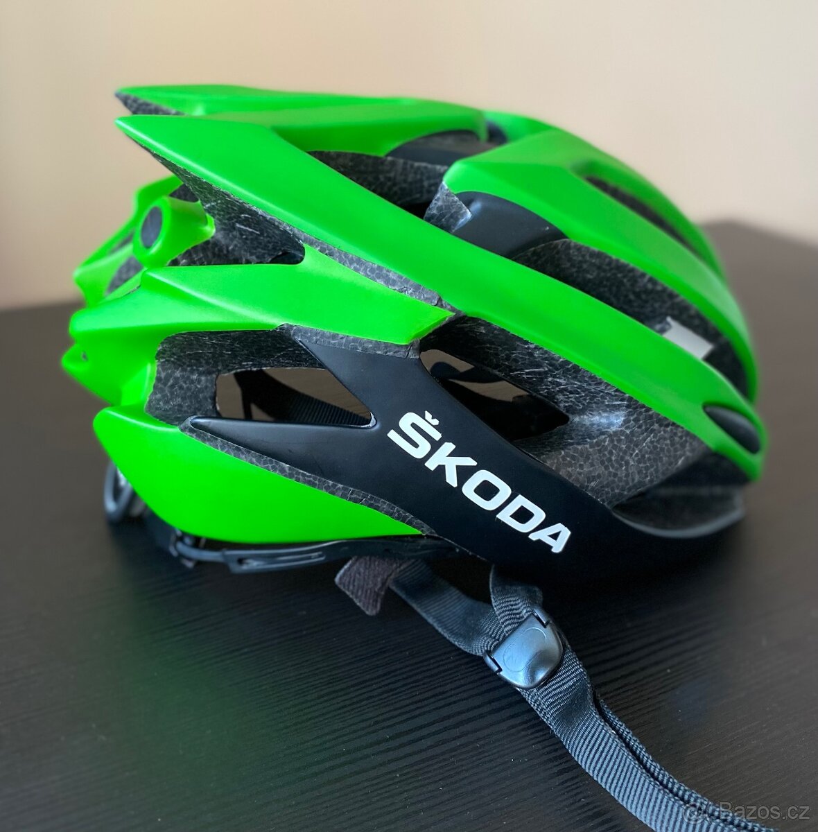 Cyklistická helma ŠKODA (vel. M - 52-58 cm)