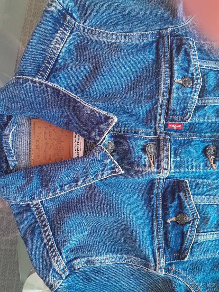 LEVIS DAMSKA BUNDA