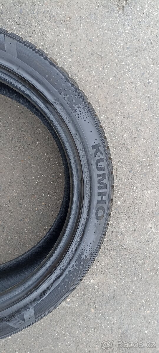 Zimní 245/45 R20 KUMHO