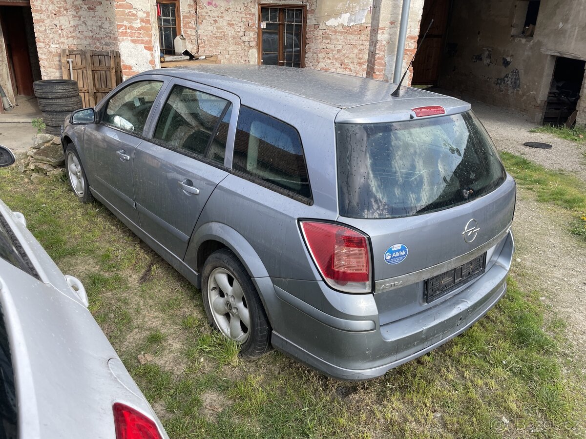 Opel astra 1.7 cdti 92kw veškeré díly