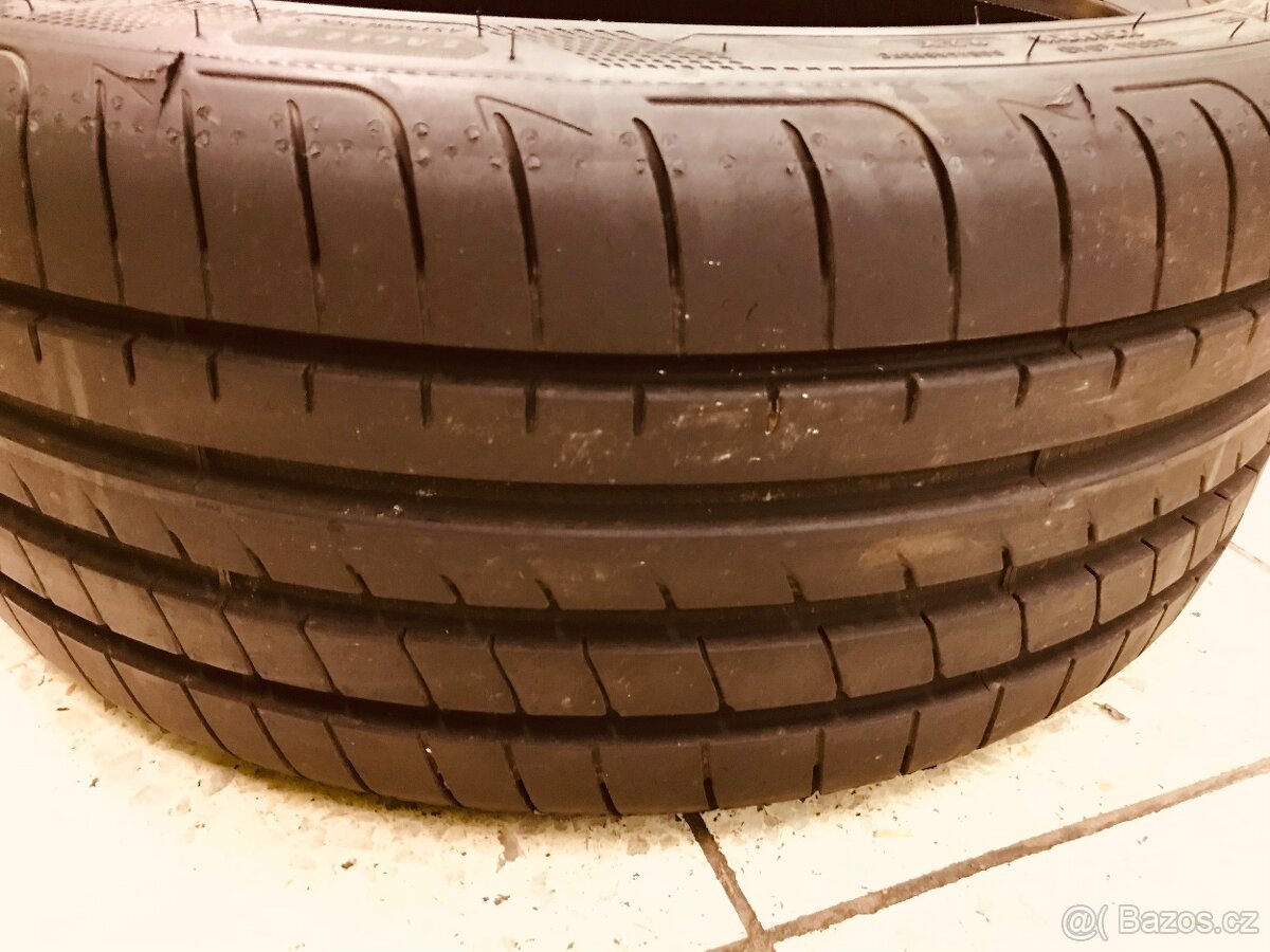 Pneu 225/40 R18 GOODYEAR Eagle F1