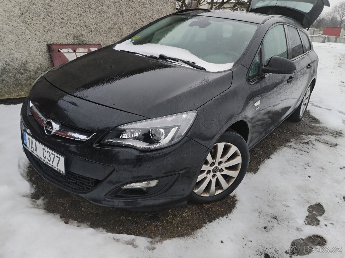 Opel Astra j 2 cdti kw Top stav