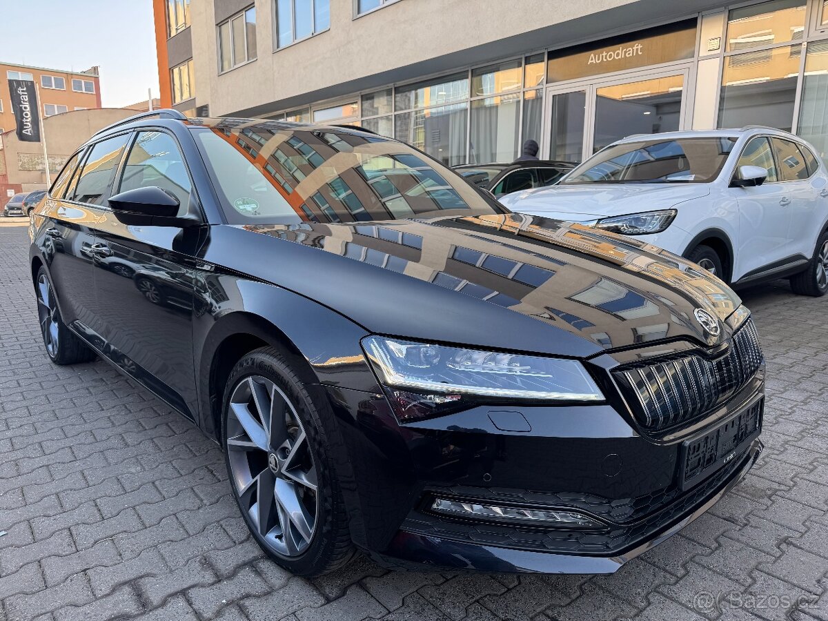 Škoda Superb 3 iV 1.4 TSI 160kW DSG Sportline Tažné Panorama