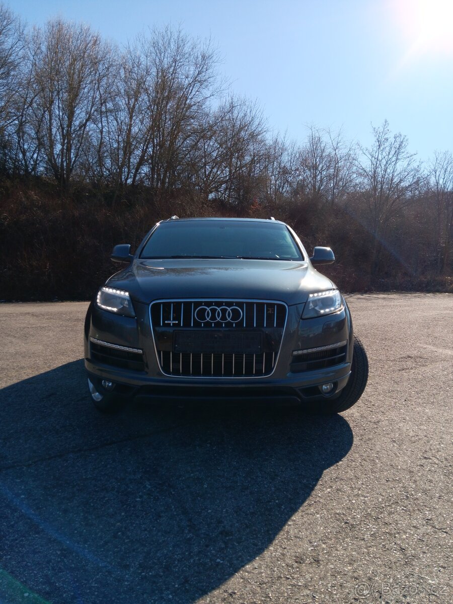 AudiQ7 3.0 180kw.TOP-STAV