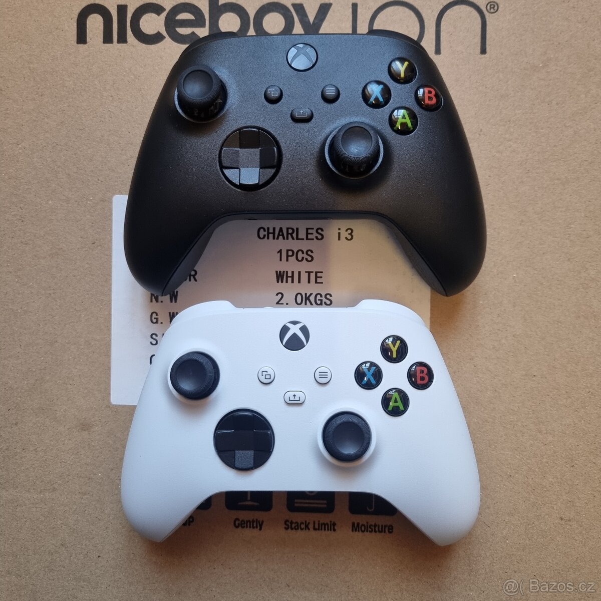 2 x Xbox Wireless Controller